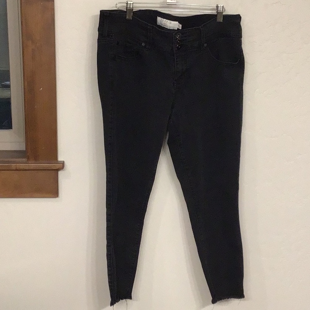 Torrid Denim cropped frayed jeans, 12, black - Picture 9 of 14